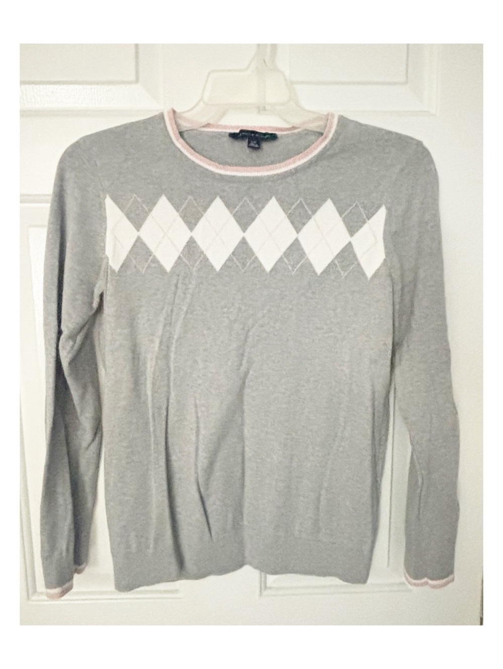 Women's Tommy Hilfiger Grey Argyle Crewneck Sweater, Grey Pink & White, Sz L